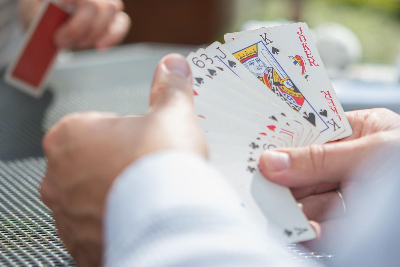 Slot Volatility Explained: Why Your Bankroll Hates High Variance